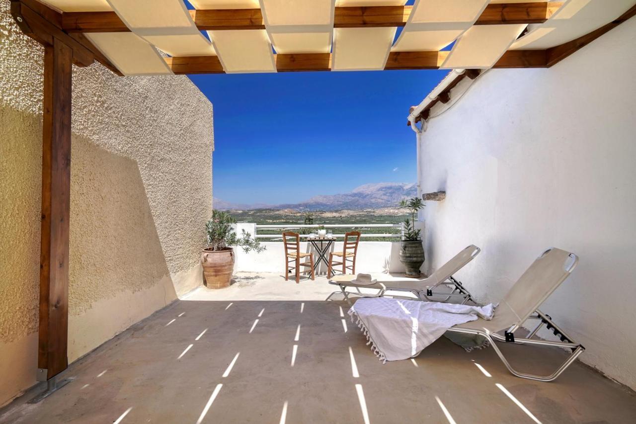 Serenity View - Traditional Village Apartment Kouses ภายนอก รูปภาพ