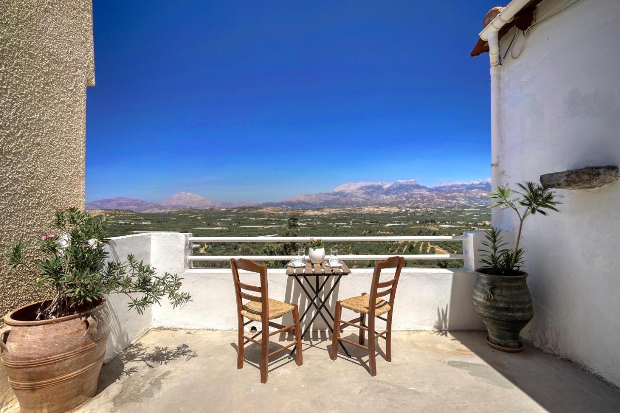 Serenity View - Traditional Village Apartment Kouses ภายนอก รูปภาพ