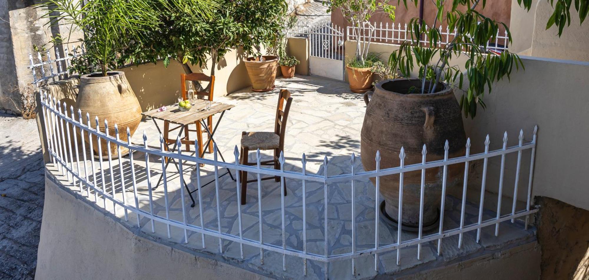 Serenity View - Traditional Village Apartment Kouses ภายนอก รูปภาพ